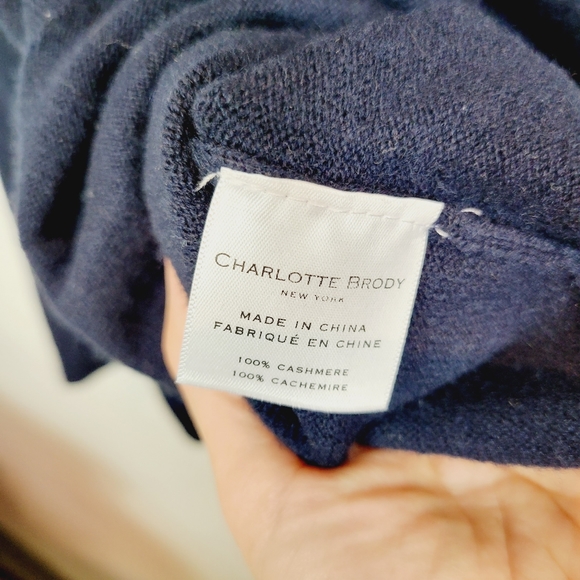 Charlotte Brody cashmere bell sleeve sweater - Picture 6 of 6